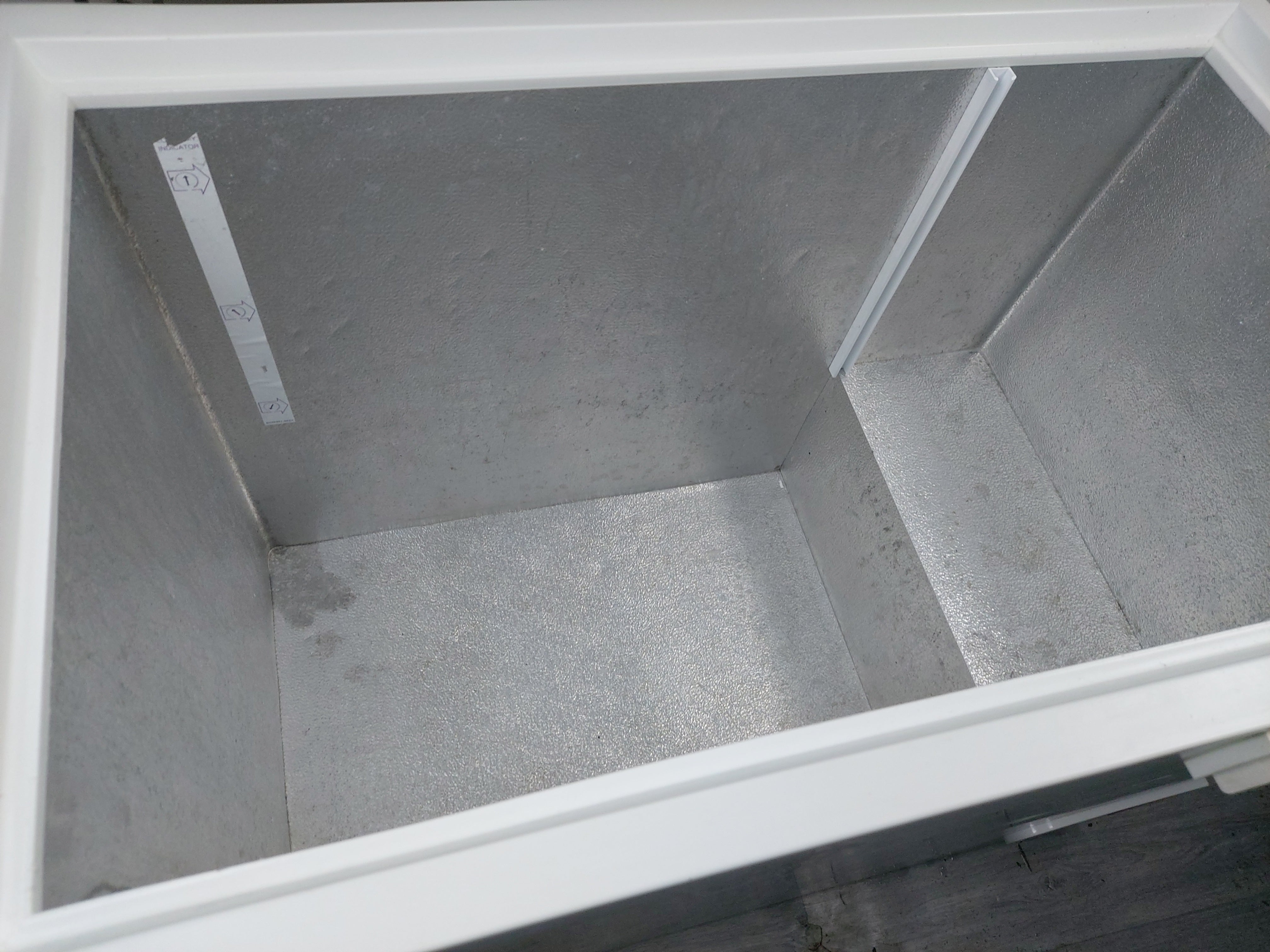 290 Litre Chest Freezer - White